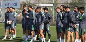 İttifak Holding Konyaspor’umuz günü tek antrenmanla değerlendirdi