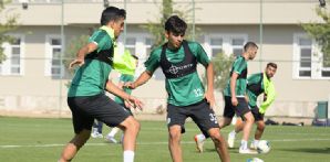 İttifak Holding Konyaspor’umuz günü tek antrenmanla değerlendirdi