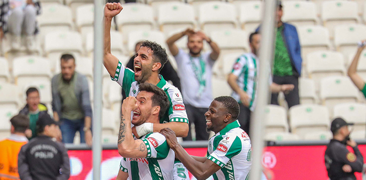 Evimizde Rizespor'u 2-1 mağlup ettik