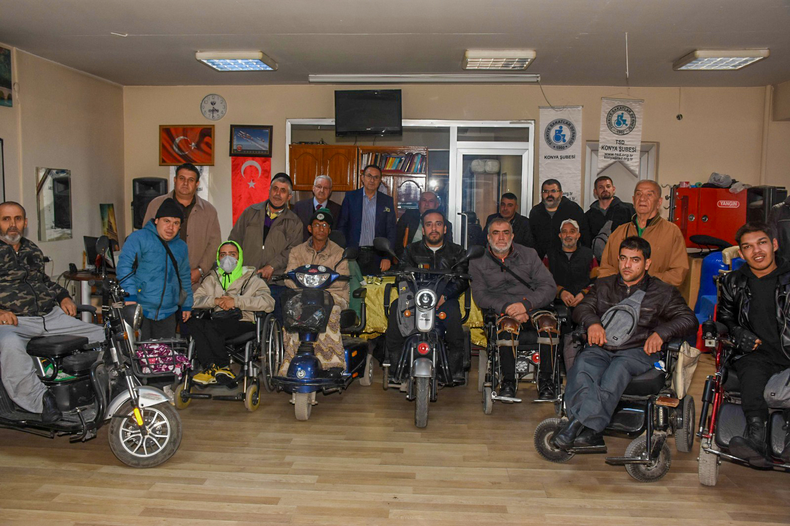 Genel Sekreterimiz ve Basın Sözcümüz Sayın Cengiz Yönet Konyaspor Engelli Taraftar Derneği’ni ziyaret etti.