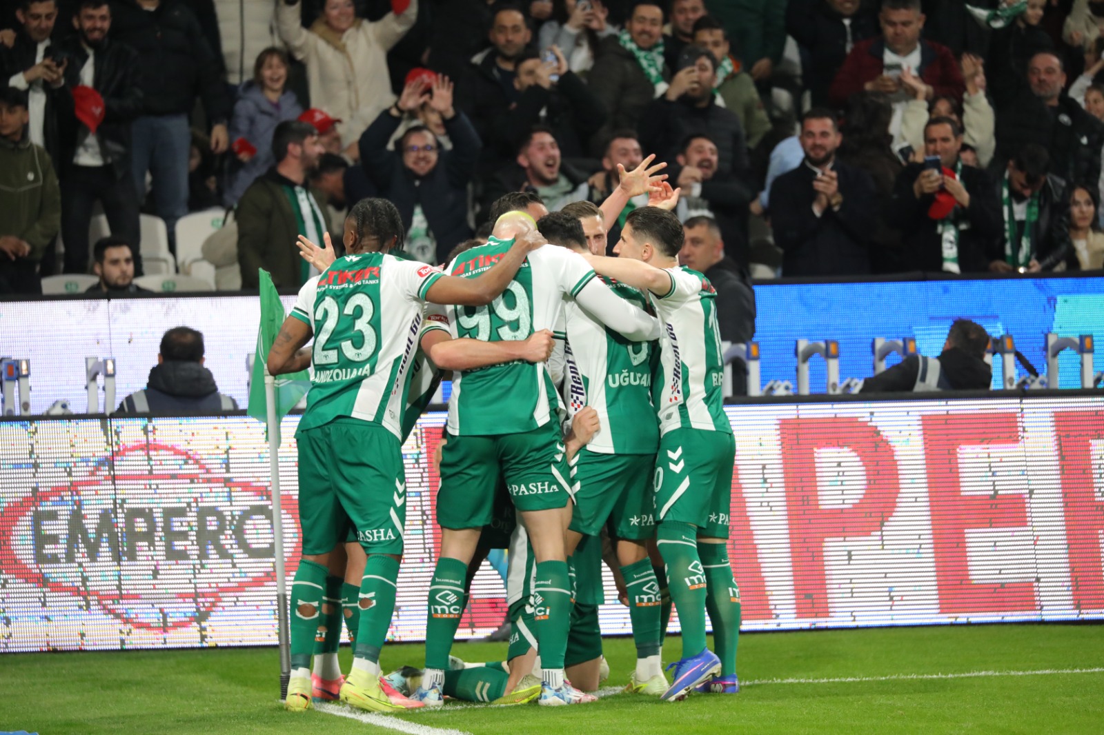 Galatasaray'ı evimizde 2-0 mağlup ettik